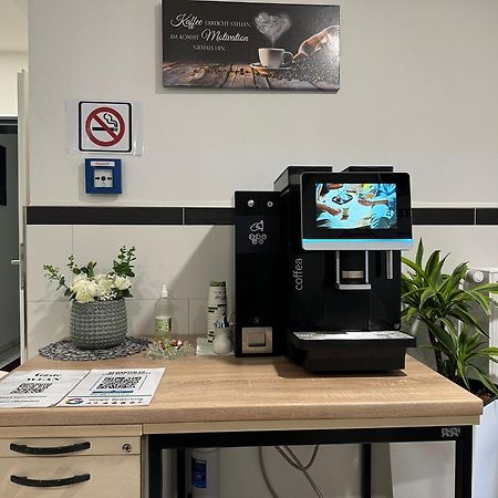 Mk Hostel Oyten - Free Wifi & Parking - 24H Check-In Екстериор снимка