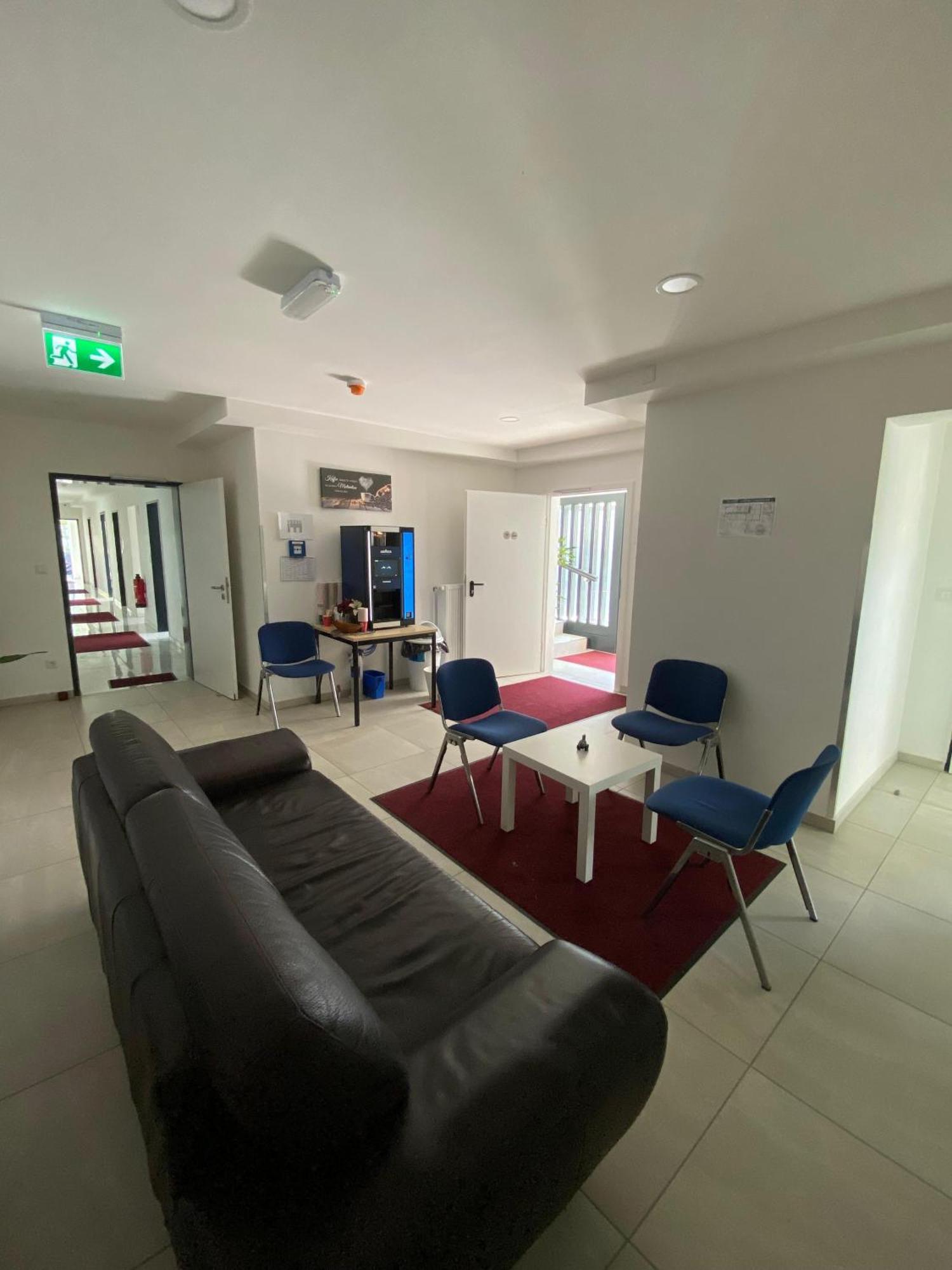 Mk Hostel Oyten - Free Wifi & Parking - 24H Check-In Екстериор снимка