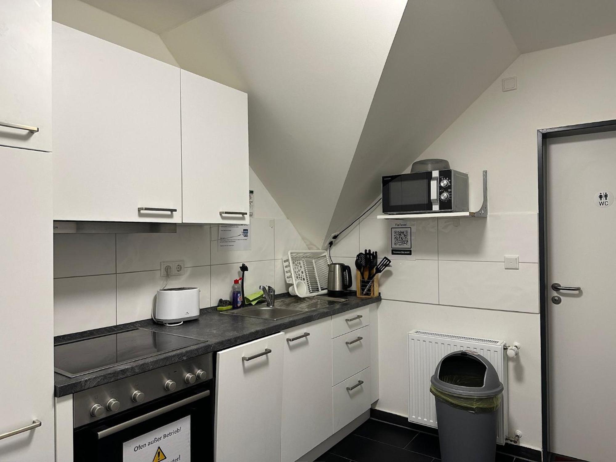 Mk Hostel Oyten - Free Wifi & Parking - 24H Check-In Екстериор снимка