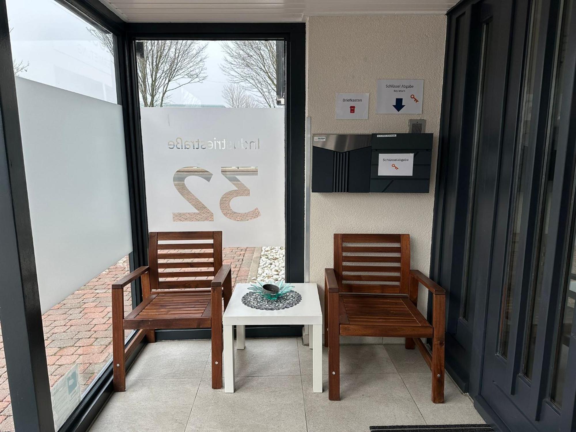 Mk Hostel Oyten - Free Wifi & Parking - 24H Check-In Екстериор снимка