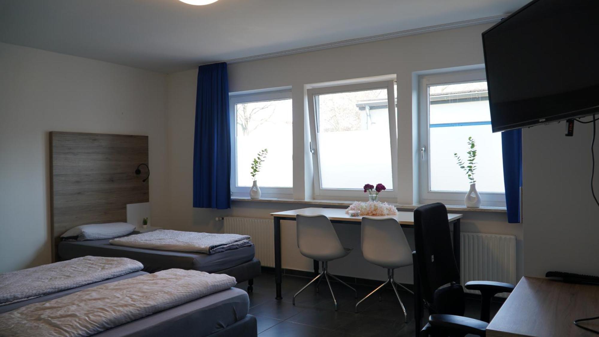 Mk Hostel Oyten - Free Wifi & Parking - 24H Check-In Екстериор снимка